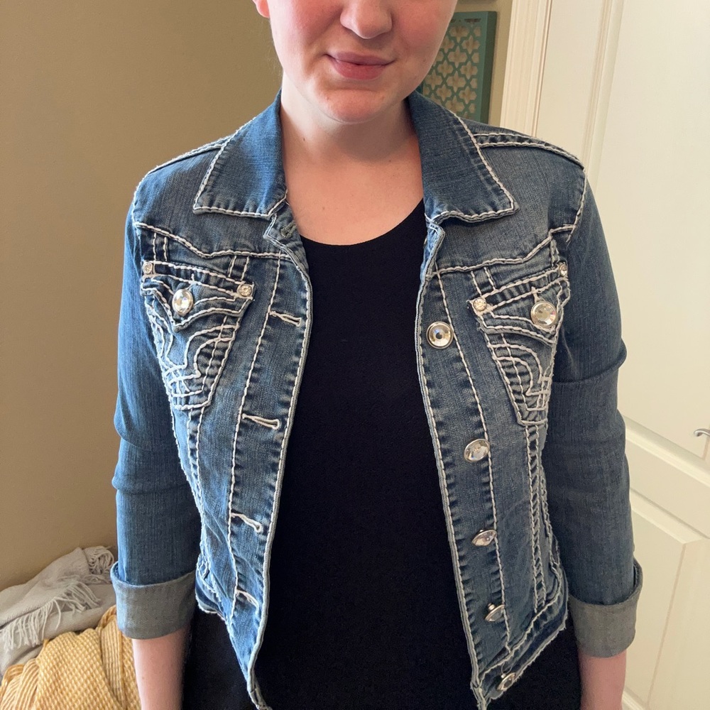 LA IDOL- Denim jacket with rhinestone buttons